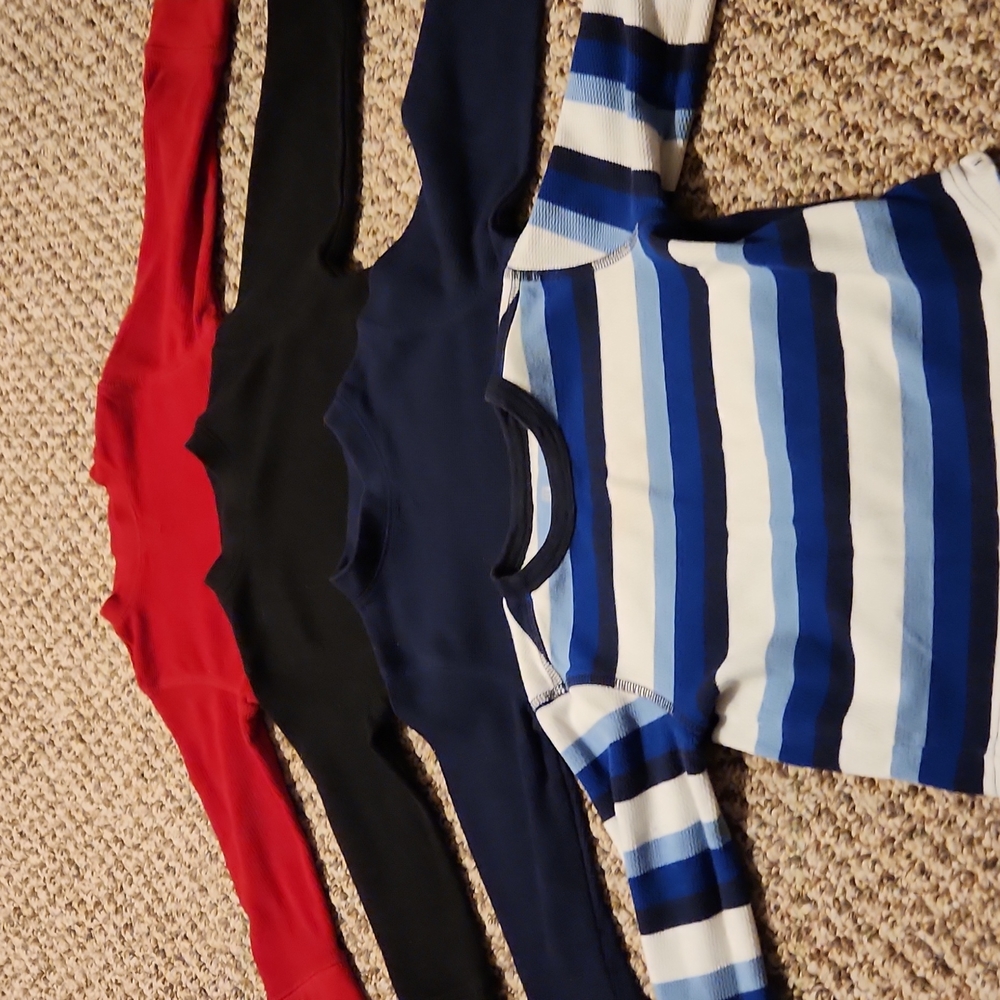 4 boys 2T long sleeve shirts